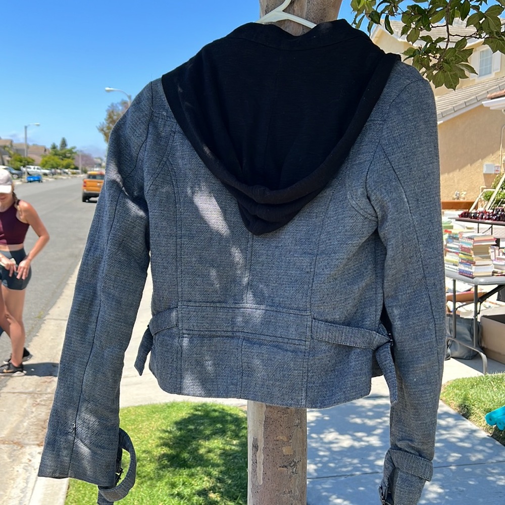 Jacket - Picture 2 of 2